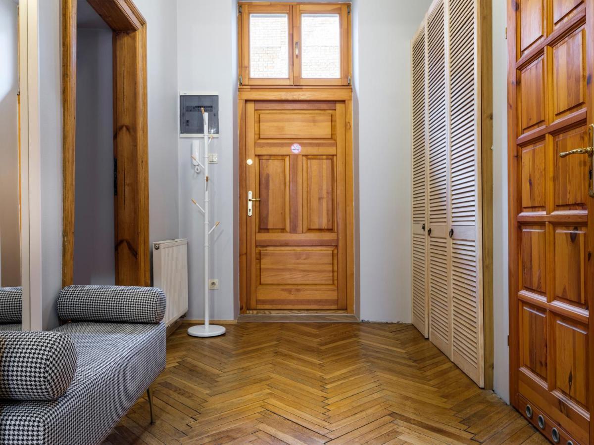 Cracwow Market Squere Apartment Kraków Exteriör bild